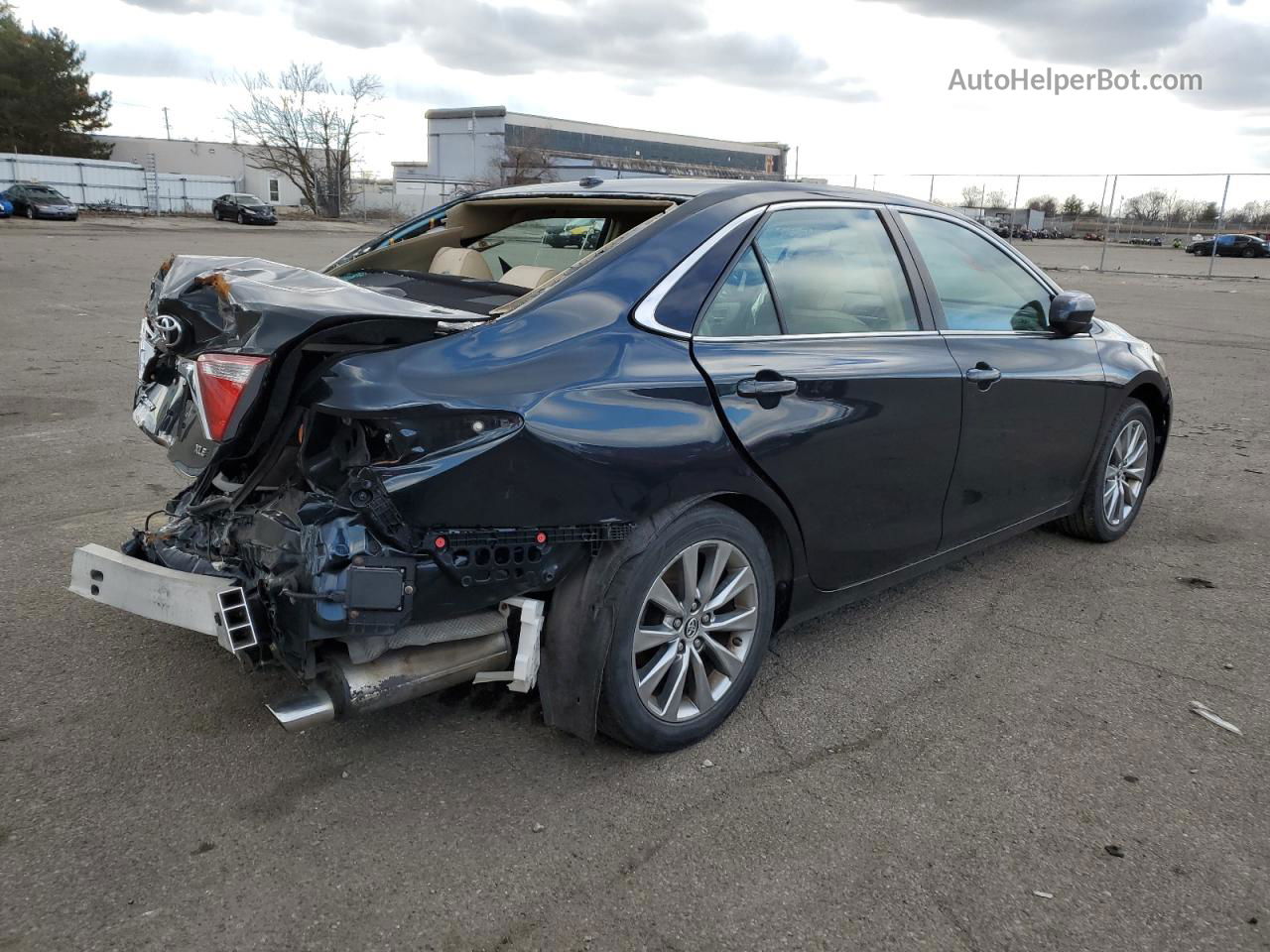 2016 Toyota Camry Le Blue vin: 4T1BF1FKXGU551394