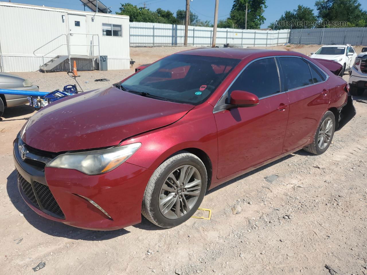 2016 Toyota Camry Le Red vin: 4T1BF1FKXGU603929