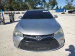 2017 Toyota Camry Le Серебряный vin: 4T1BF1FKXHU293962