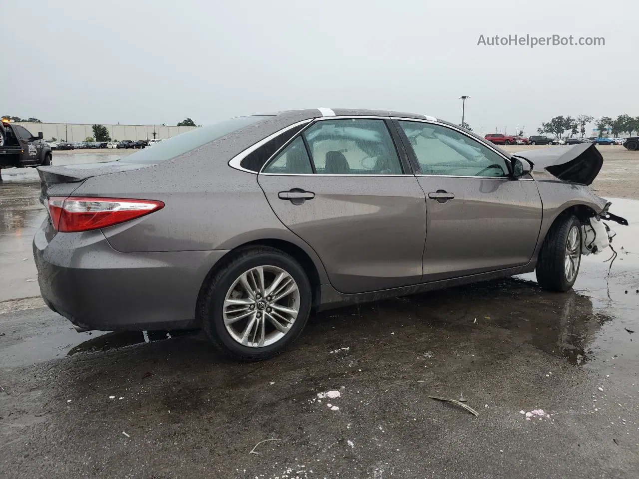 2017 Toyota Camry Le Gray vin: 4T1BF1FKXHU334381