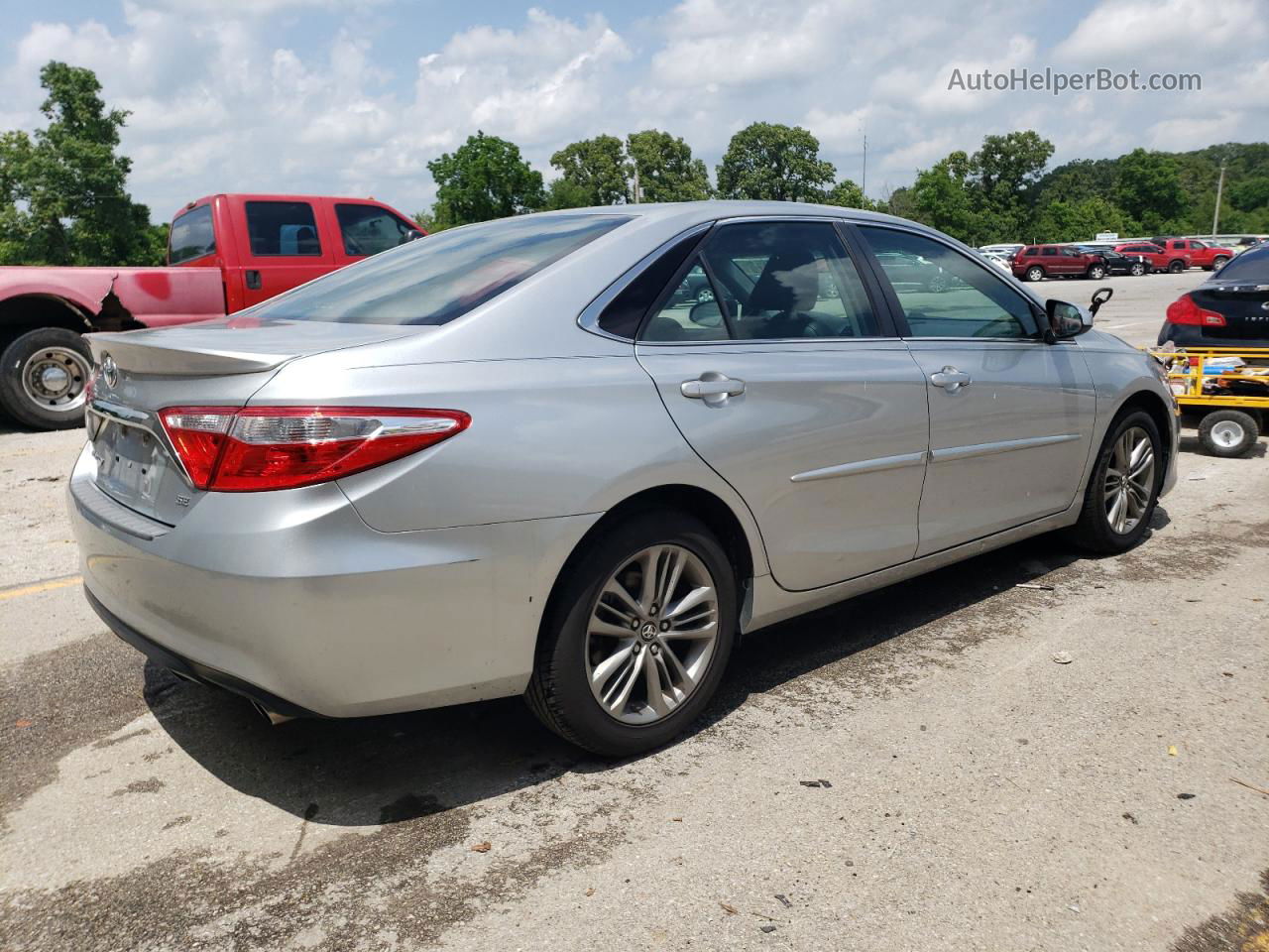 2017 Toyota Camry Le Silver vin: 4T1BF1FKXHU406874