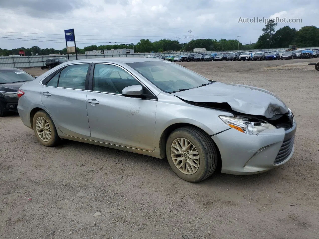 2017 Toyota Camry Le Silver vin: 4T1BF1FKXHU413369