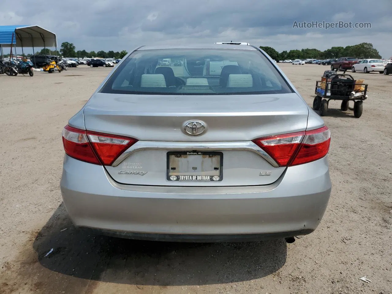 2017 Toyota Camry Le Silver vin: 4T1BF1FKXHU413369