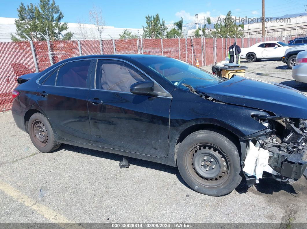 2017 Toyota Camry Le Черный vin: 4T1BF1FKXHU424291