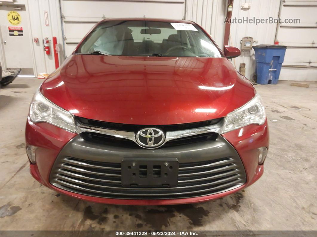 2017 Toyota Camry Le Red vin: 4T1BF1FKXHU676865