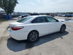 2017 Toyota Camry Le White vin: 4T1BF1FKXHU739236