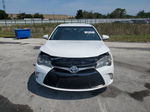 2017 Toyota Camry Le White vin: 4T1BF1FKXHU739236