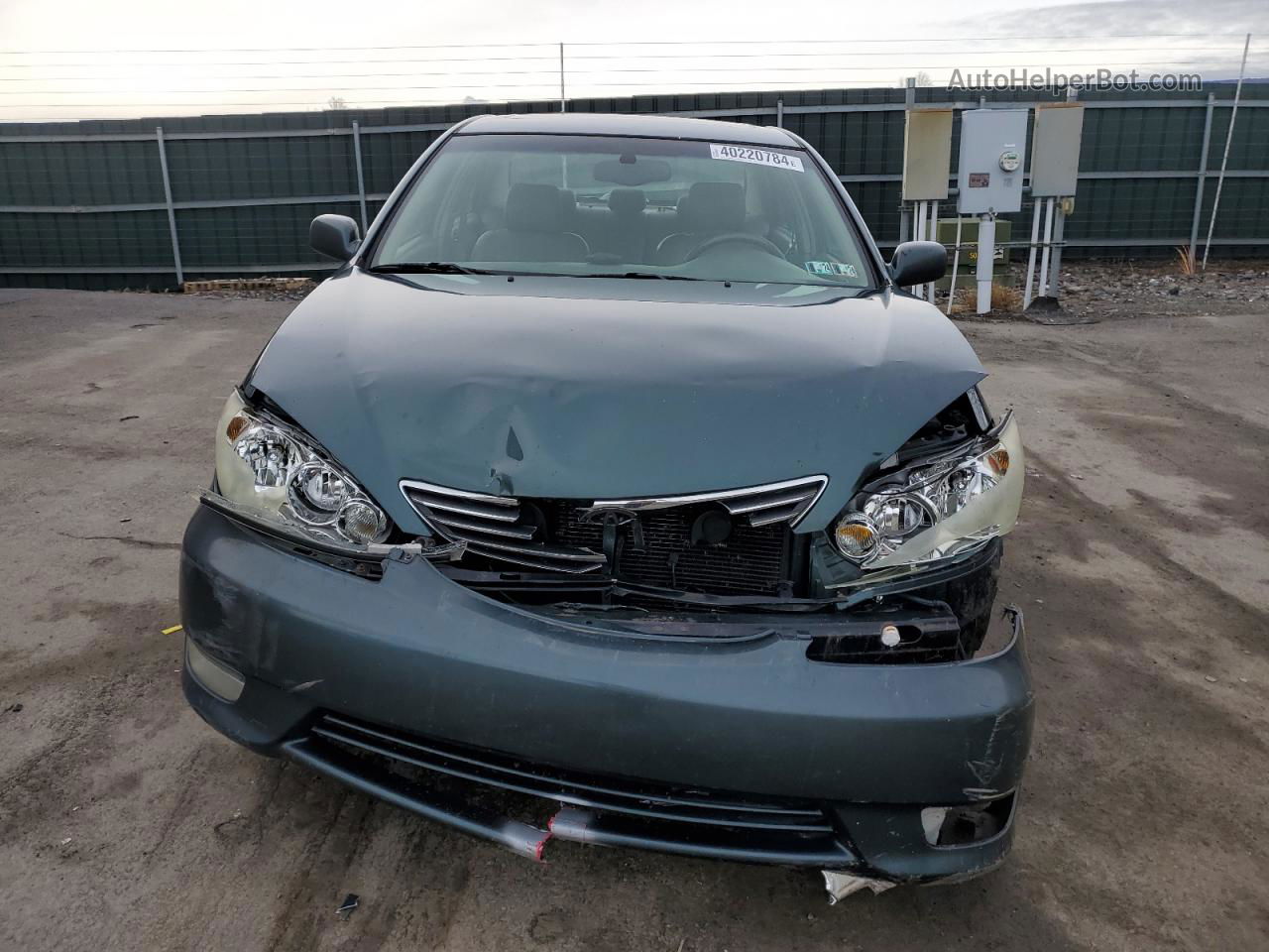 2005 Toyota Camry Le Зеленый vin: 4T1BF30K45U088573