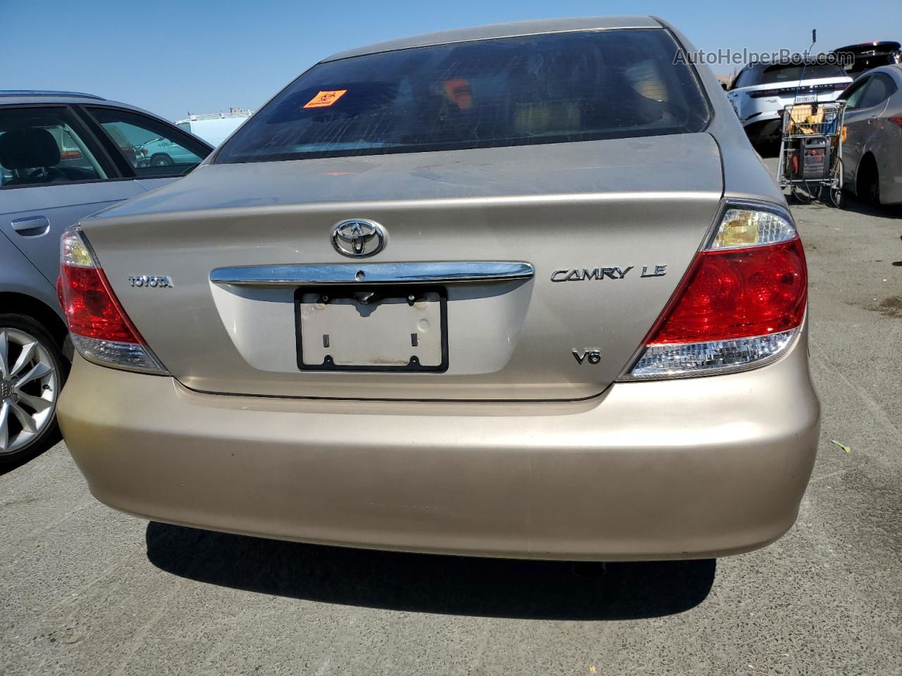 2005 Toyota Camry Le Золотой vin: 4T1BF30K55U082636