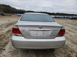 2005 Toyota Camry Le Silver vin: 4T1BF30K55U103338