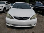 2005 Toyota Camry Le White vin: 4T1BF30K75U091208