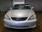 2005 Toyota Camry Le Silver vin: 4T1BF30K95U605012