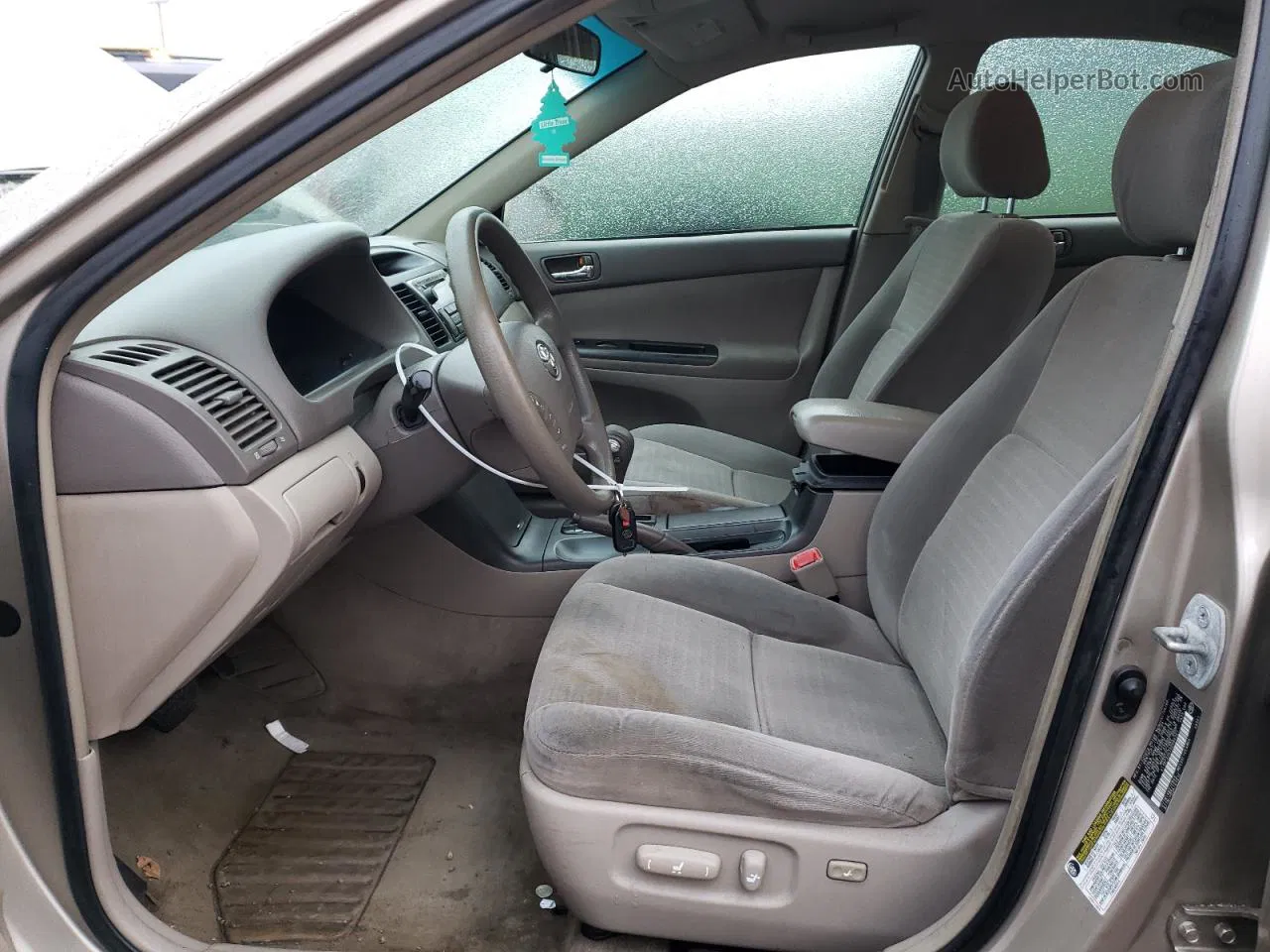 2005 Toyota Camry Le Золотой vin: 4T1BF32K25U090321