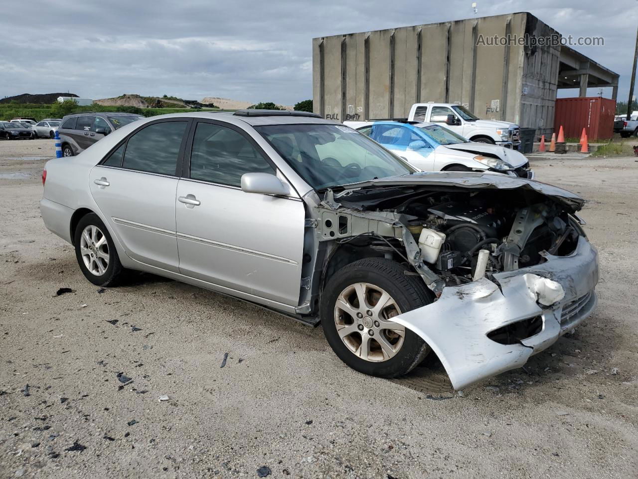 2005 Toyota Camry Le Серебряный vin: 4T1BF32K95U108202