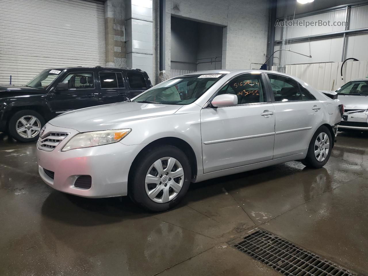 2011 Toyota Camry Base Silver vin: 4T1BF3EK0BU174287