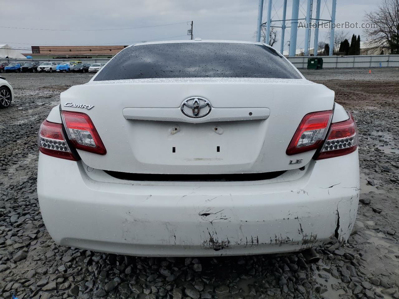 2011 Toyota Camry Base White vin: 4T1BF3EK0BU622382