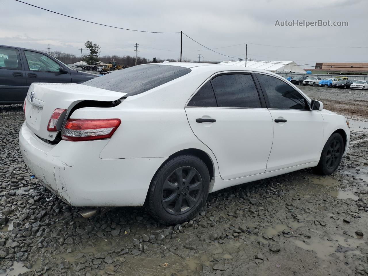 2011 Toyota Camry Base White vin: 4T1BF3EK0BU622382