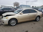 2011 Toyota Camry Base Золотой vin: 4T1BF3EK0BU653597