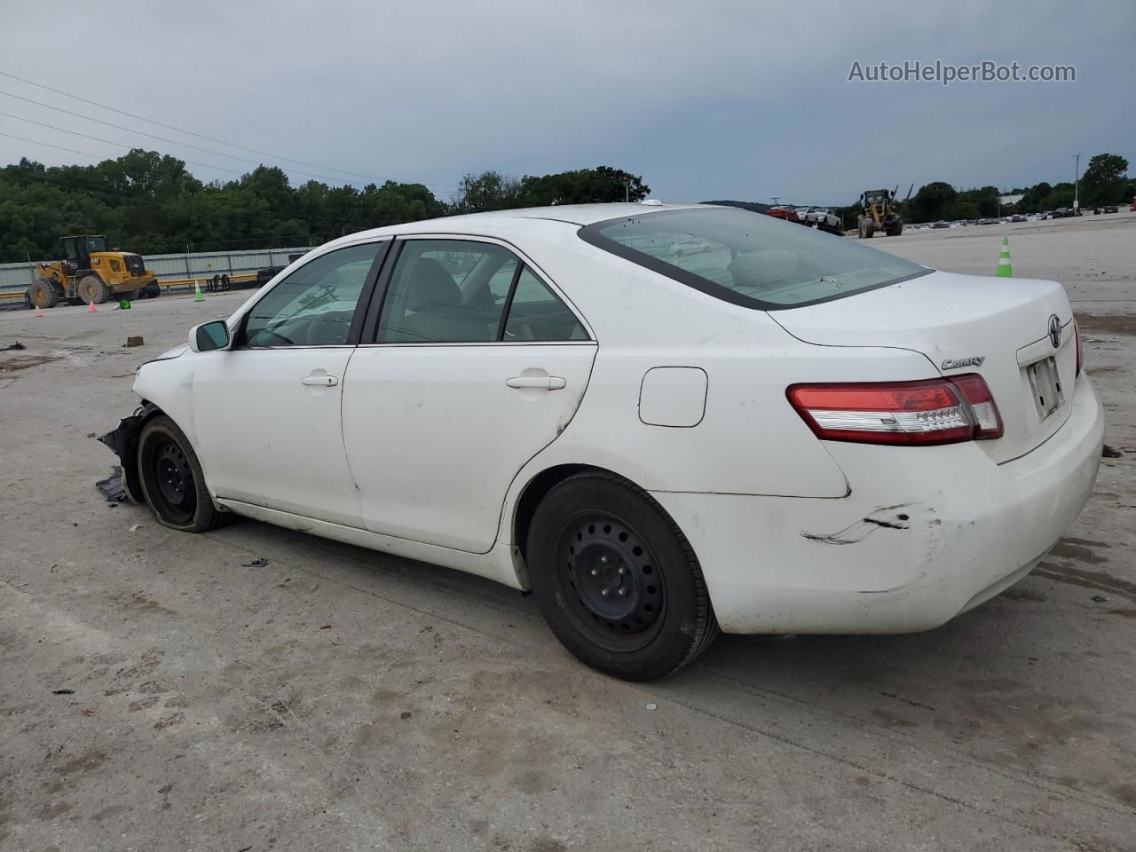 2011 Toyota Camry Base White vin: 4T1BF3EK0BU689466