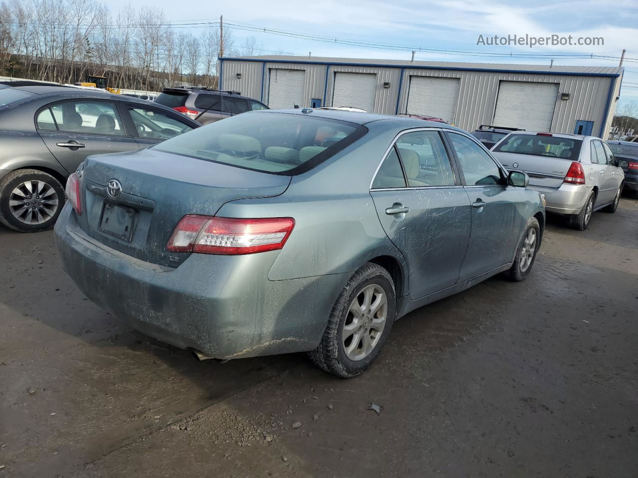 2011 Toyota Camry Base Зеленый vin: 4T1BF3EK0BU702104