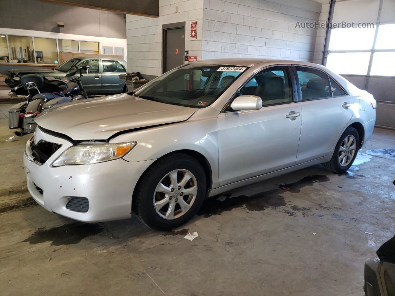 2011 Toyota Camry Base Silver vin: 4T1BF3EK1BU174931