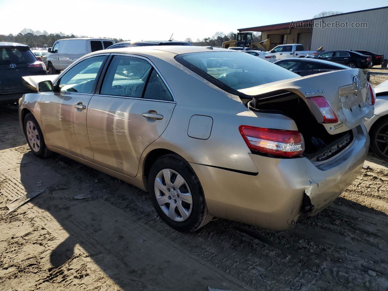 2011 Toyota Camry Base Бежевый vin: 4T1BF3EK1BU600634