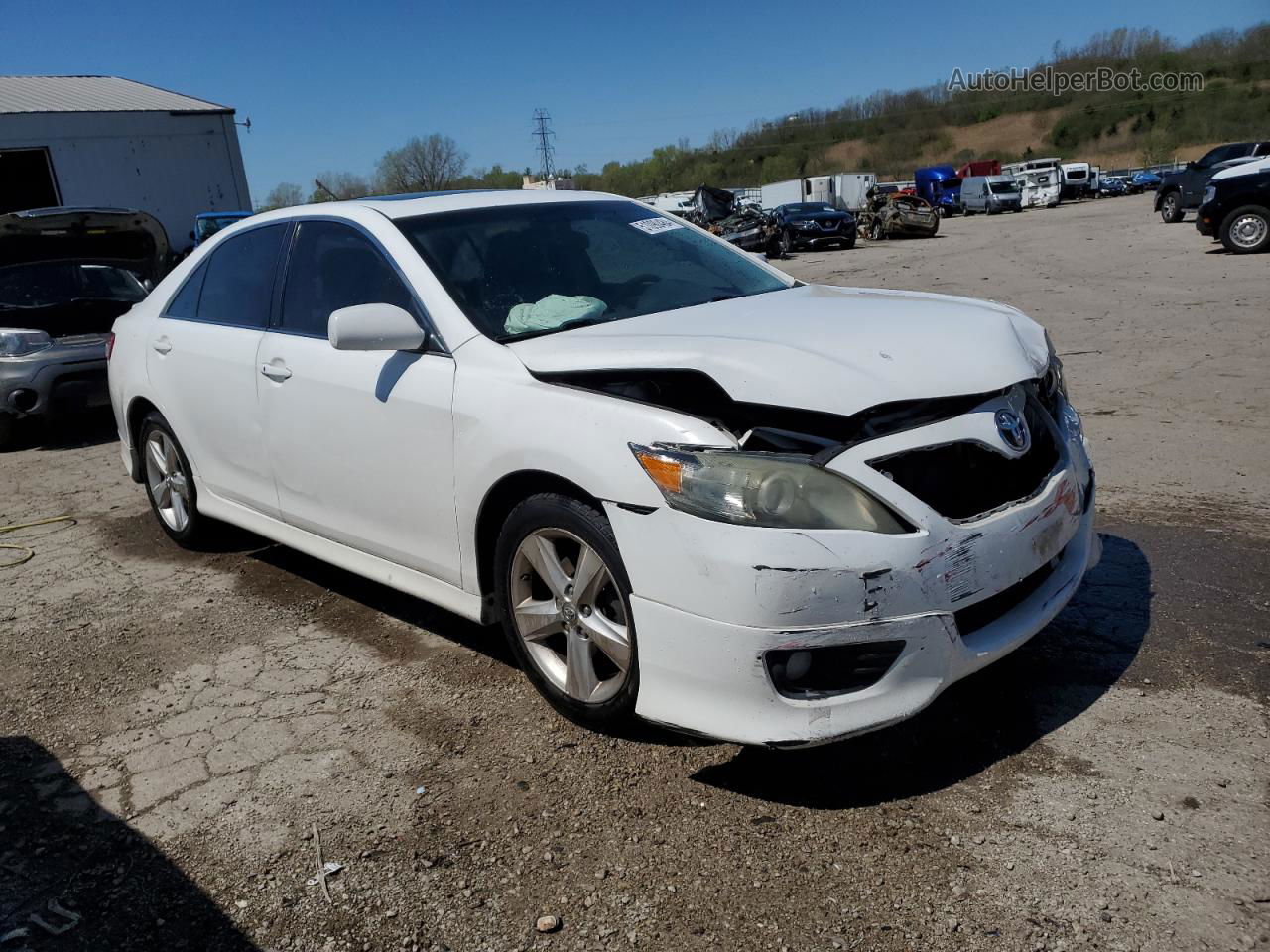 2011 Toyota Camry Base White vin: 4T1BF3EK1BU630488