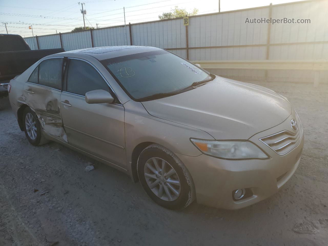 2011 Toyota Camry Base Tan vin: 4T1BF3EK1BU657304