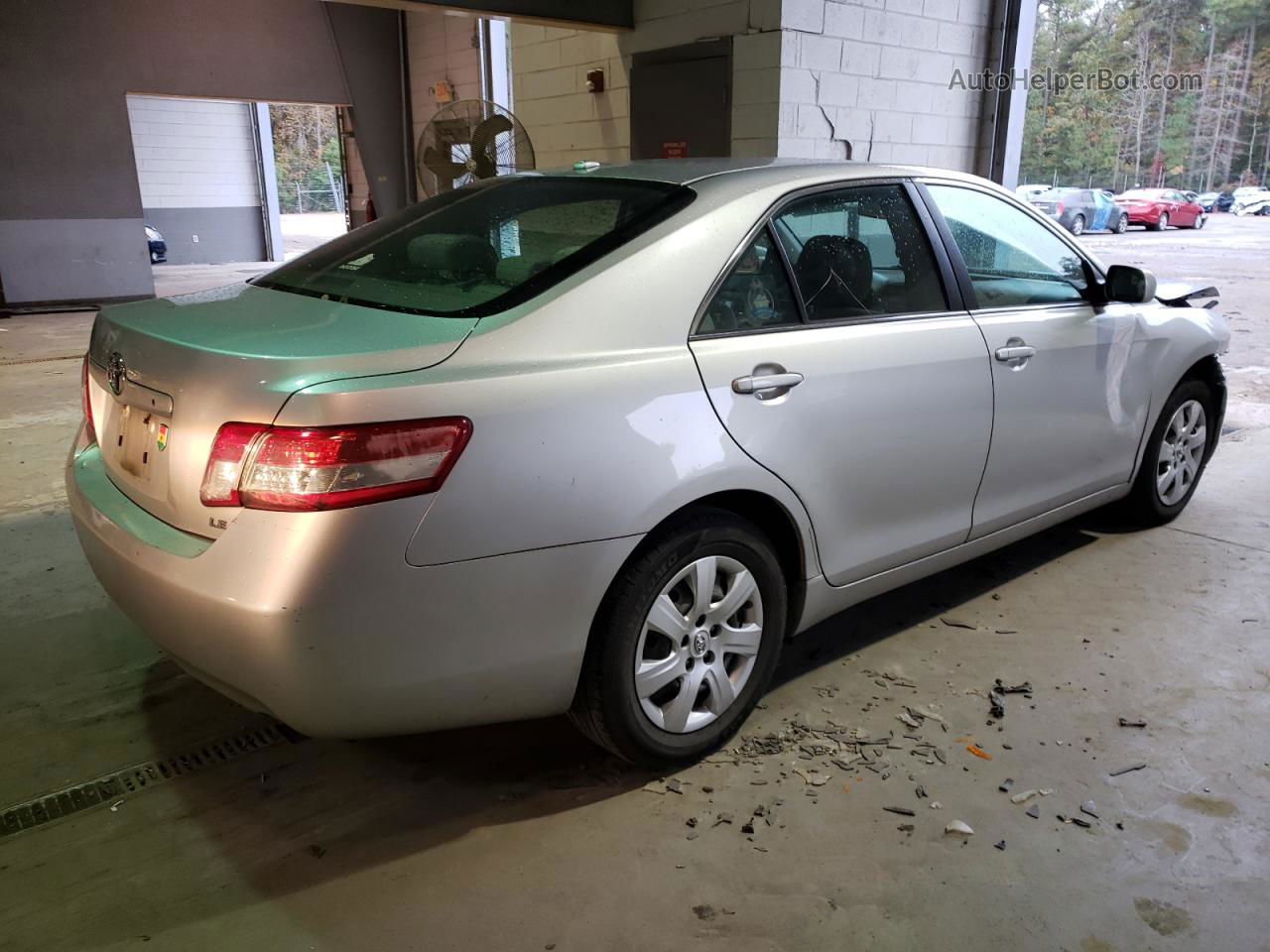 2011 Toyota Camry Base Silver vin: 4T1BF3EK1BU675351