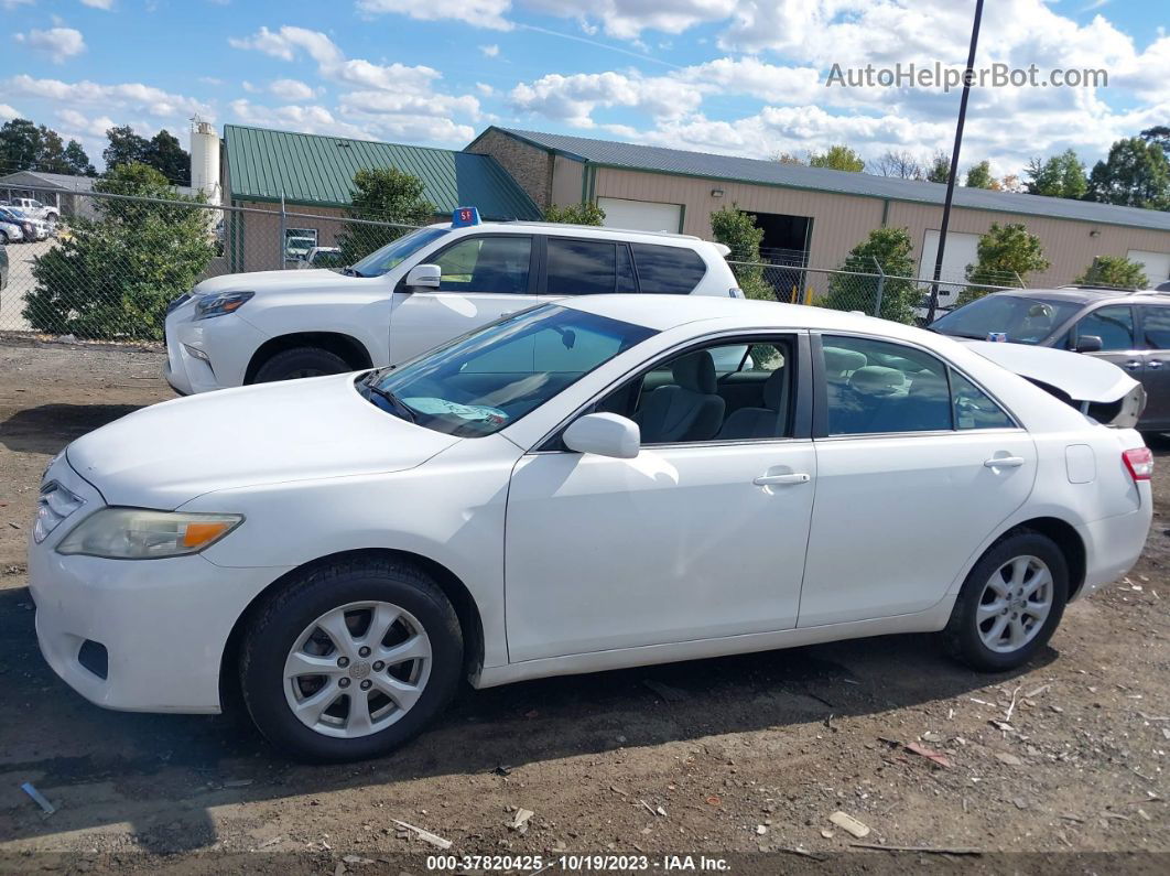 2011 Toyota Camry   White vin: 4T1BF3EK1BU761520