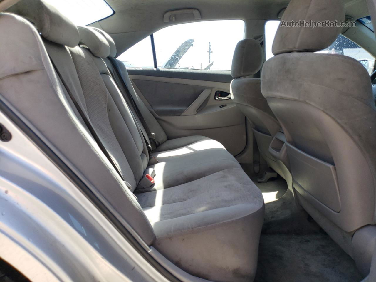 2011 Toyota Camry Base Серебряный vin: 4T1BF3EK2BU117699