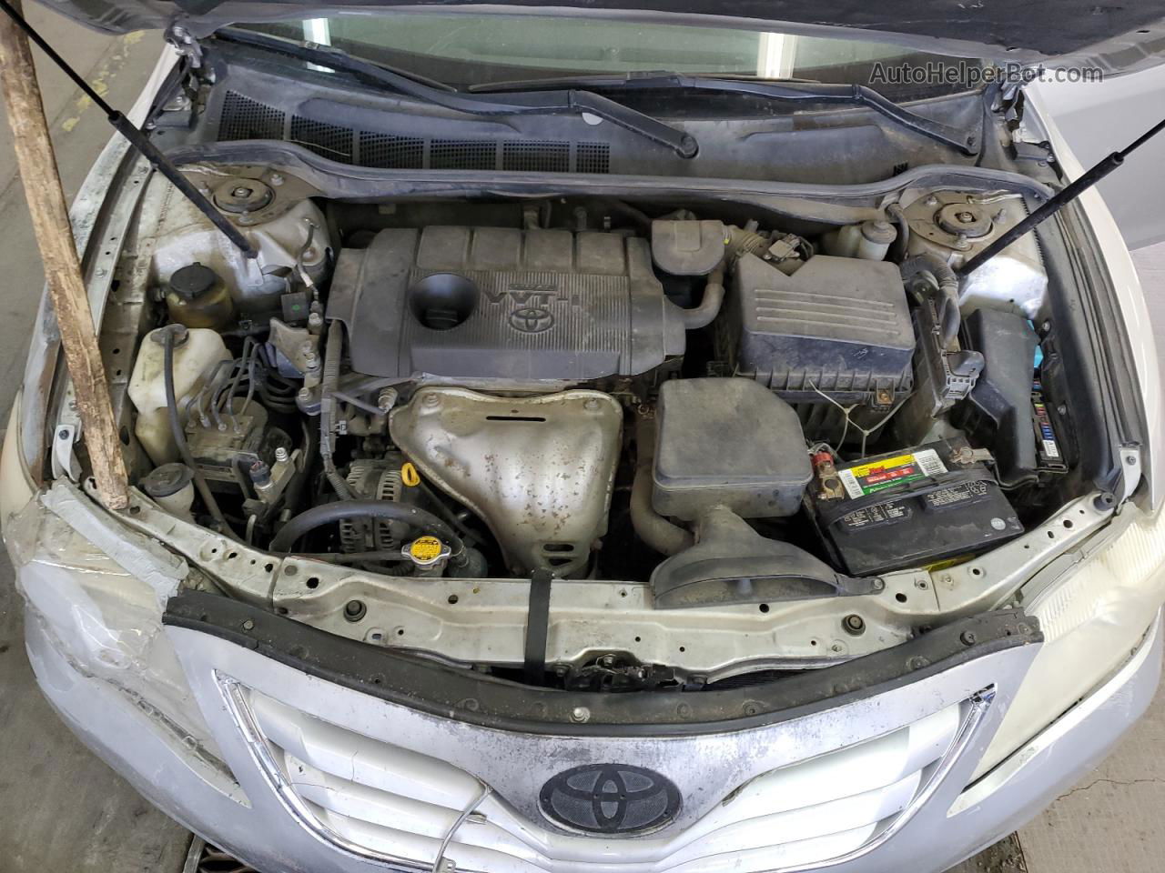 2011 Toyota Camry Base Silver vin: 4T1BF3EK2BU170077