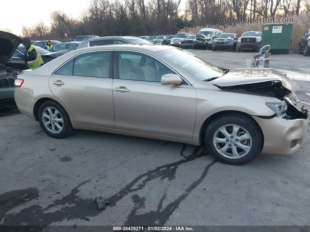 2011 Toyota Camry Le Gold vin: 4T1BF3EK2BU602165