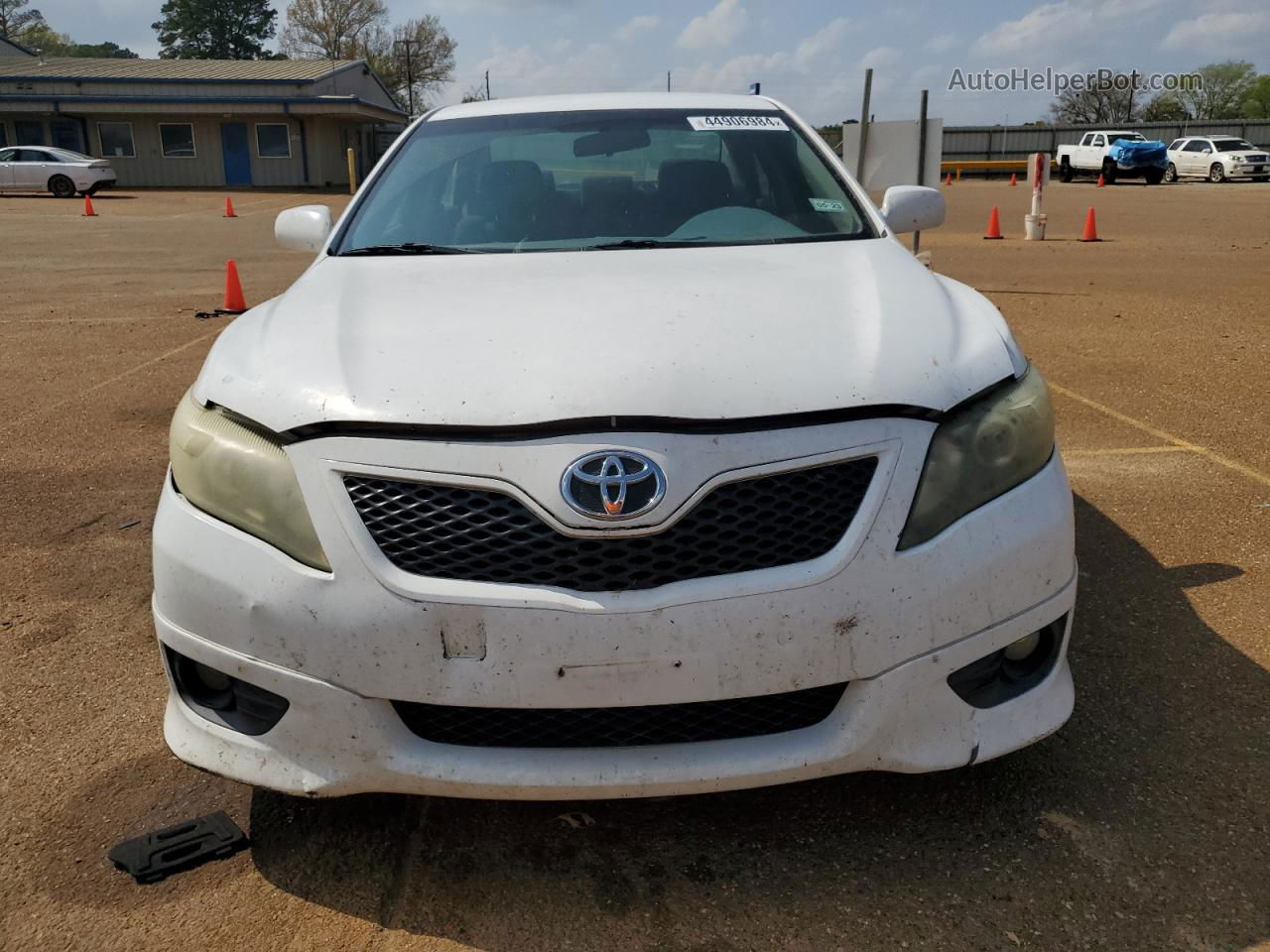 2011 Toyota Camry Base White vin: 4T1BF3EK2BU608225