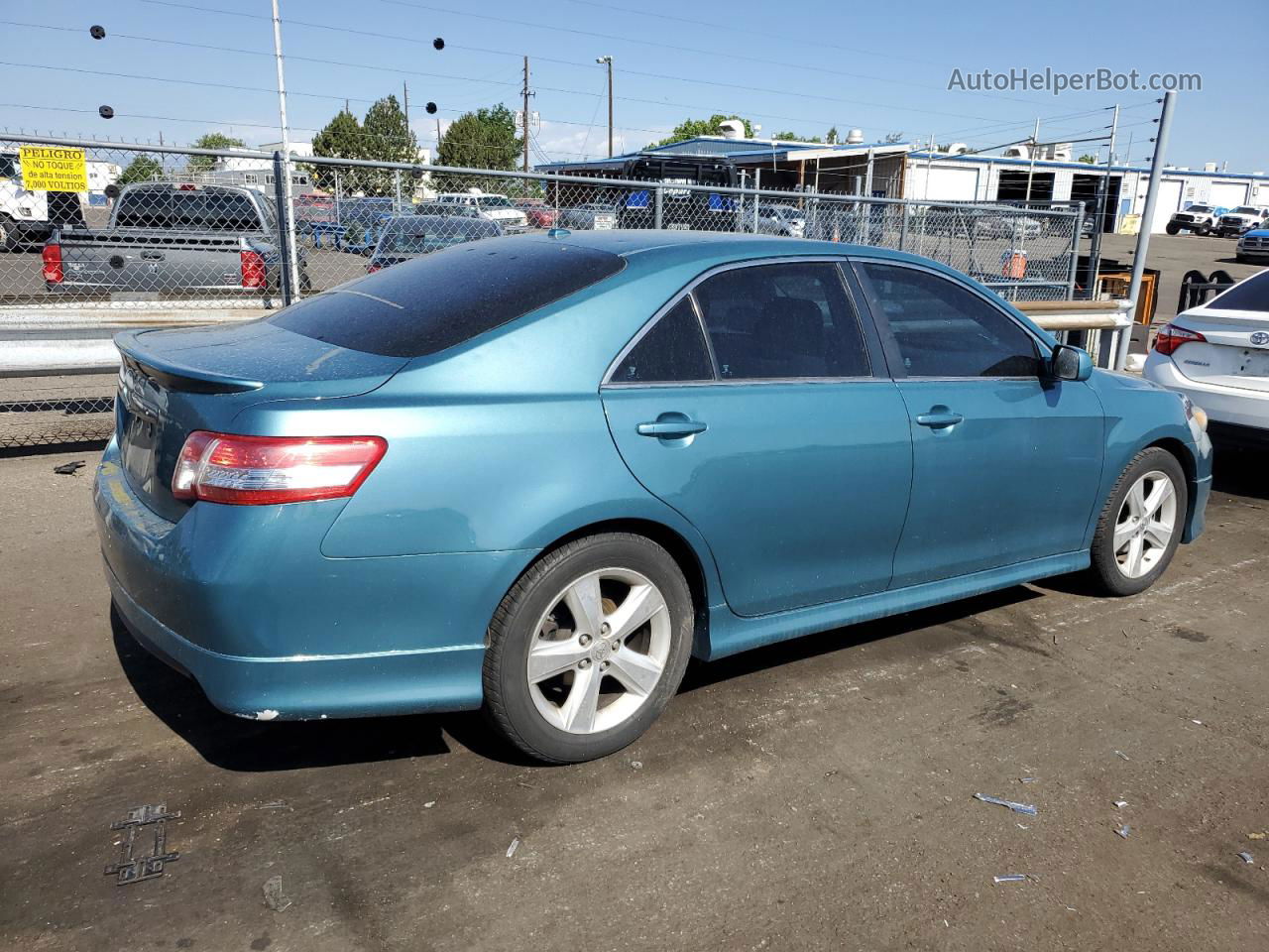 2011 Toyota Camry Base Teal vin: 4T1BF3EK2BU624053