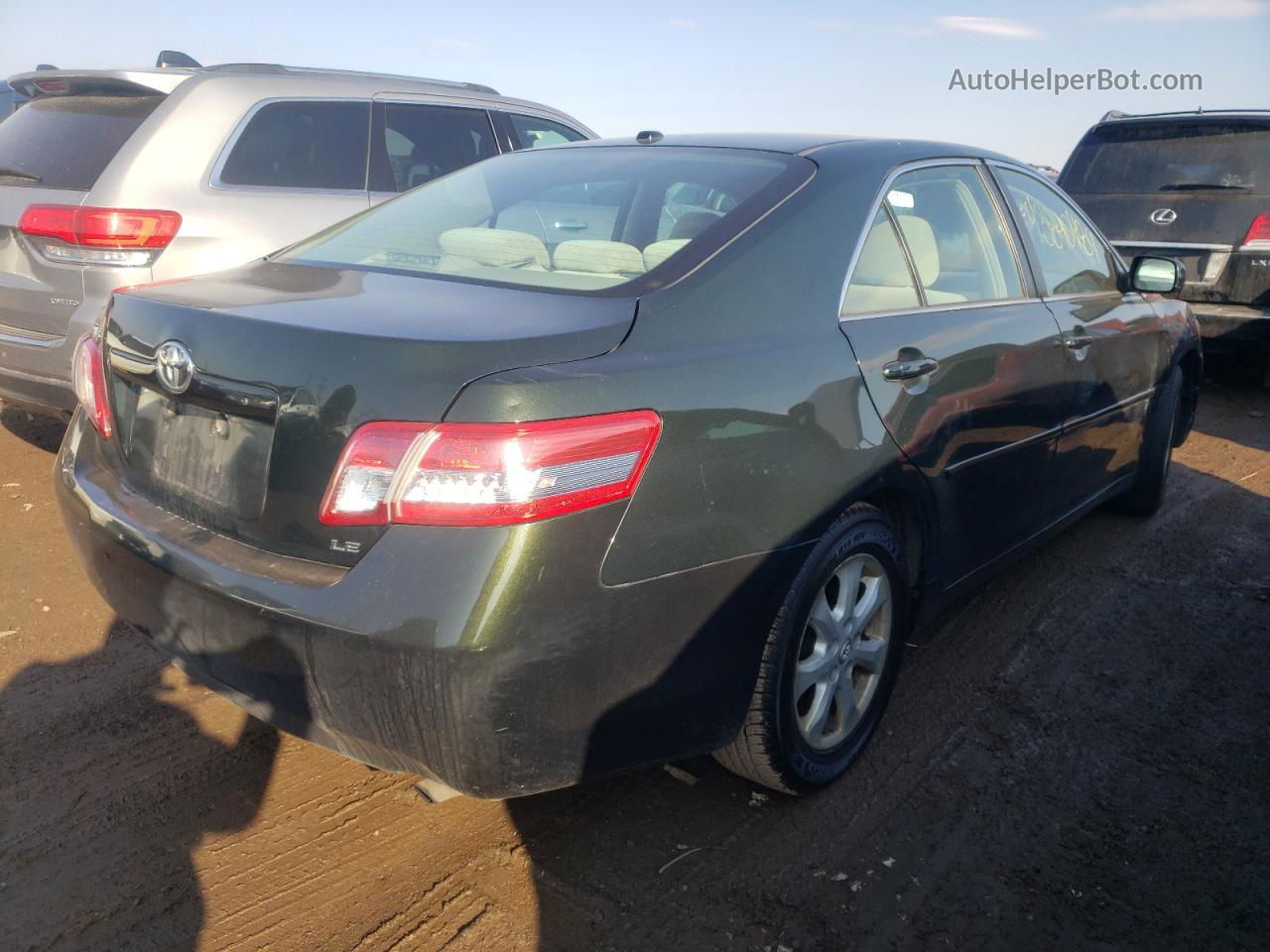 2011 Toyota Camry Base Зеленый vin: 4T1BF3EK2BU626031