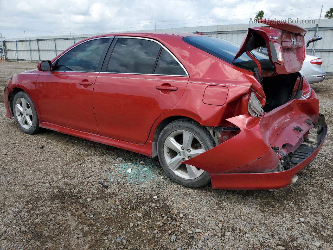 2011 Toyota Camry Base Red vin: 4T1BF3EK2BU640818