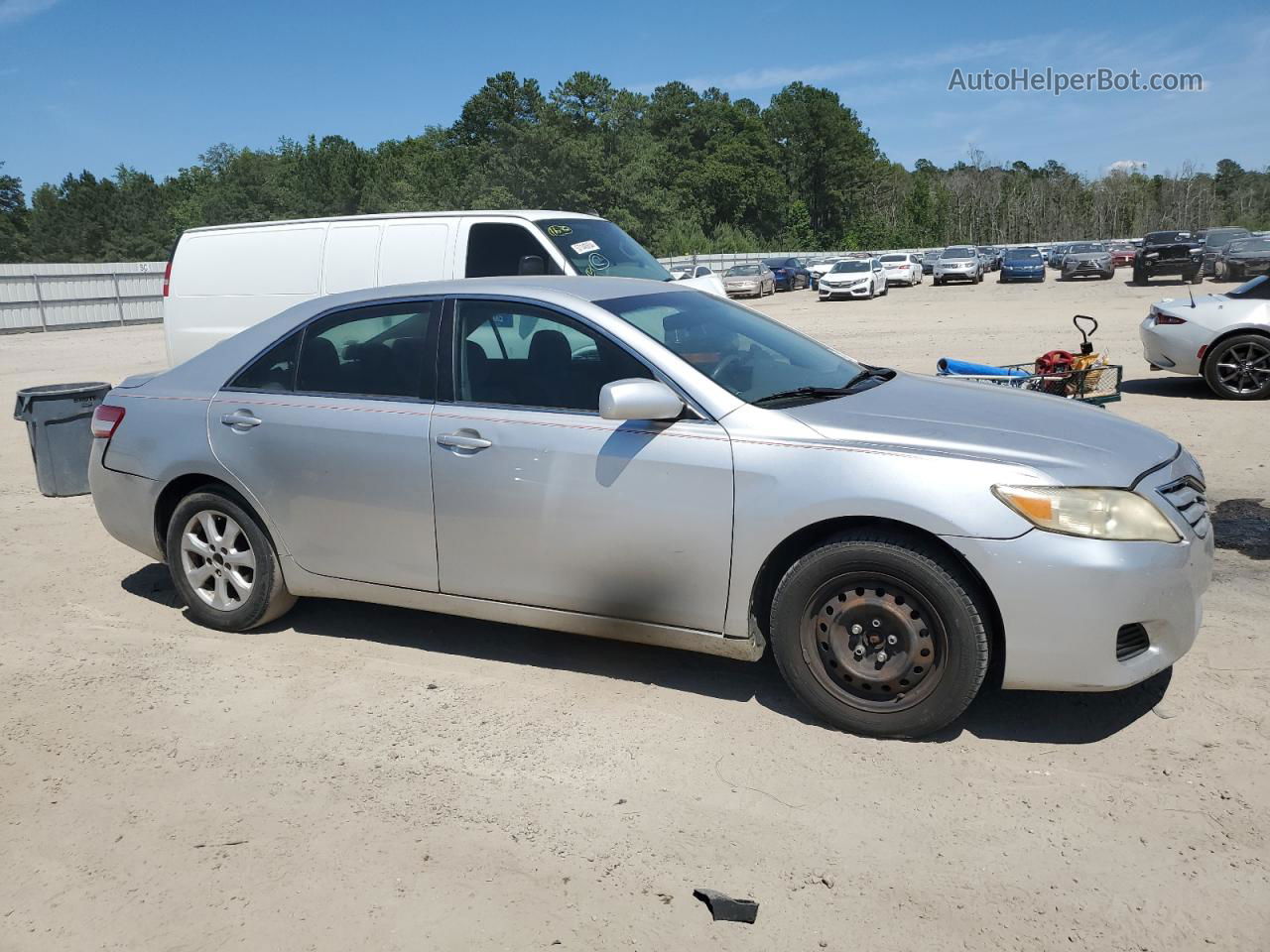 2011 Toyota Camry Base Silver vin: 4T1BF3EK2BU666657