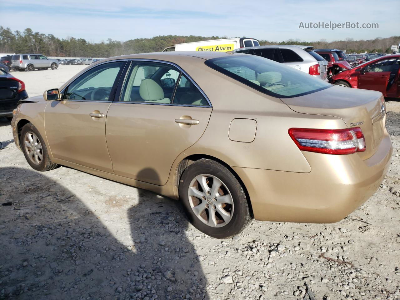 2011 Toyota Camry Base Золотой vin: 4T1BF3EK2BU667310