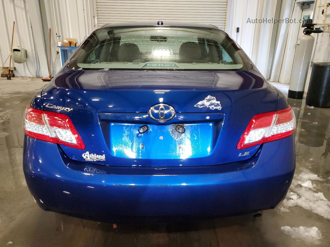 2011 Toyota Camry Base Blue vin: 4T1BF3EK2BU670210