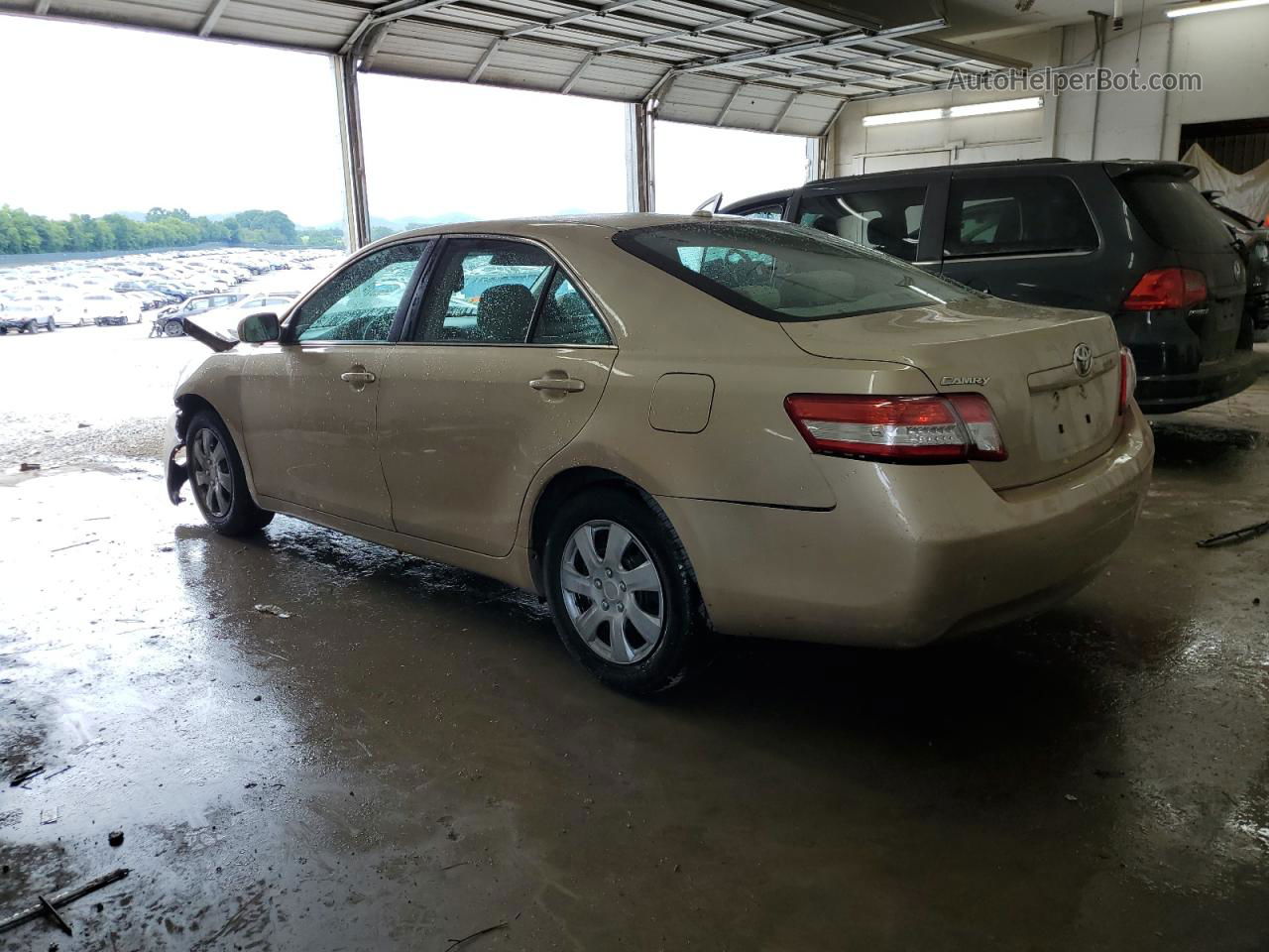 2011 Toyota Camry Base Beige vin: 4T1BF3EK2BU681787