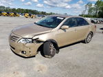 2011 Toyota Camry Base Золотой vin: 4T1BF3EK3BU126735