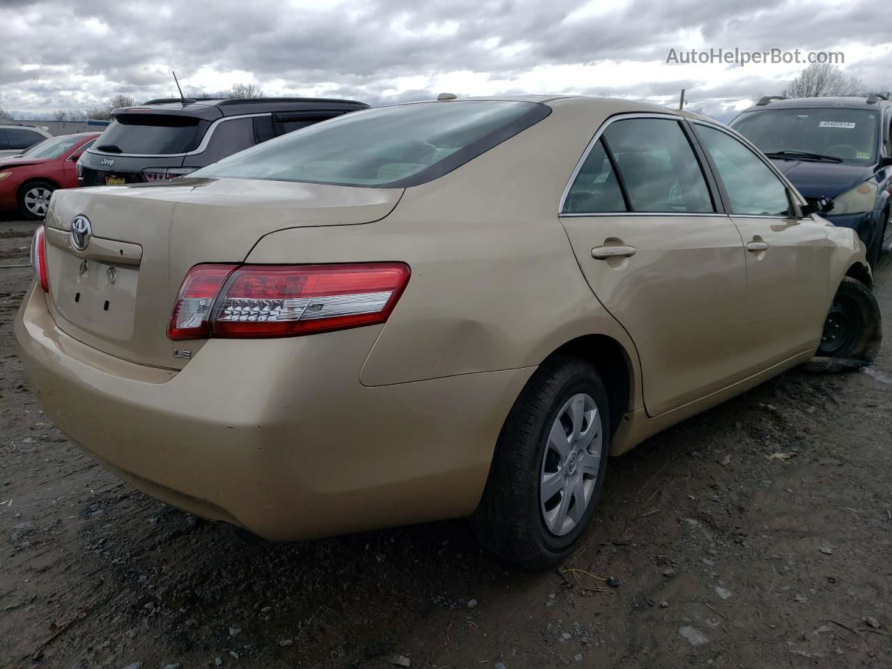 2011 Toyota Camry Base Tan vin: 4T1BF3EK3BU224647