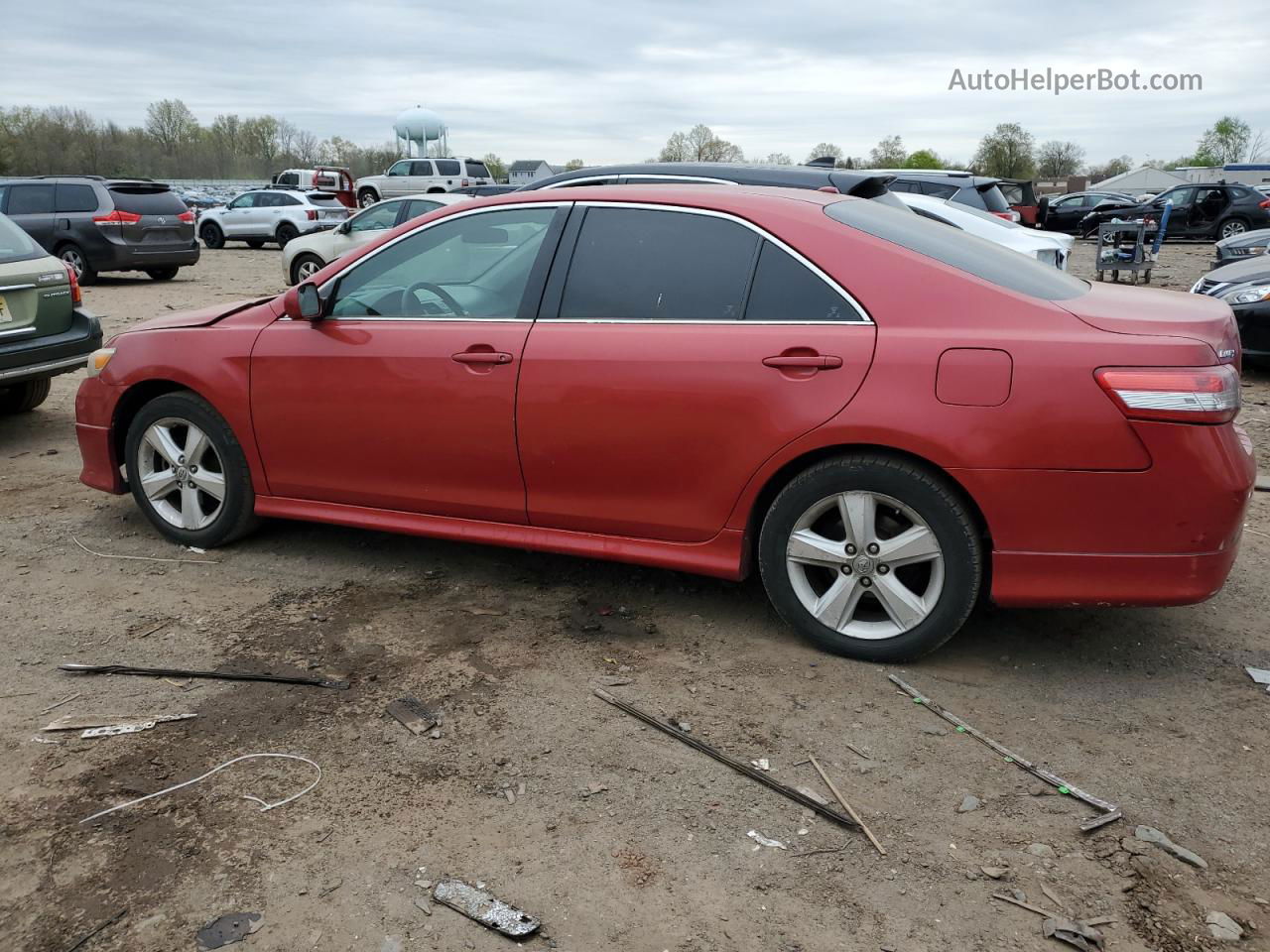 2011 Toyota Camry Base Красный vin: 4T1BF3EK3BU601932