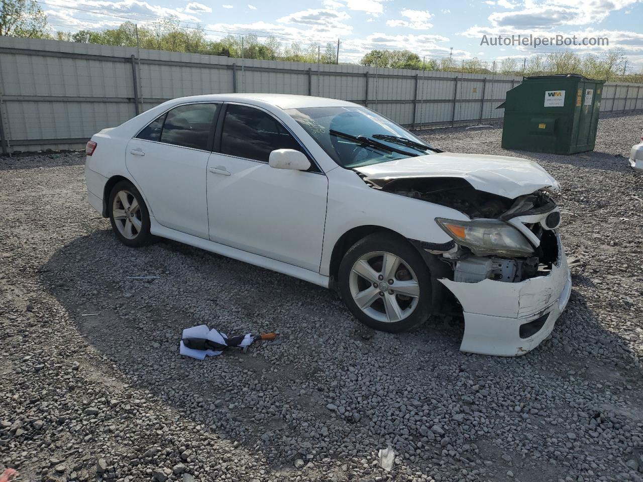 2011 Toyota Camry Base White vin: 4T1BF3EK3BU601977