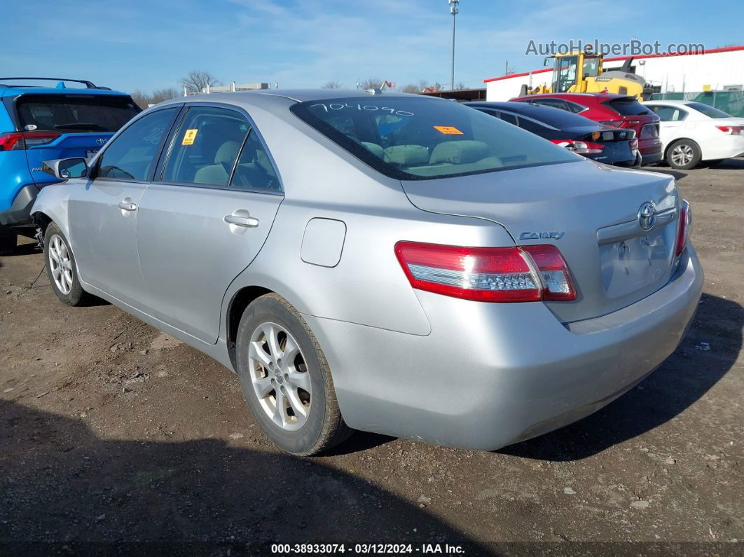 2011 Toyota Camry Le Silver vin: 4T1BF3EK3BU704090