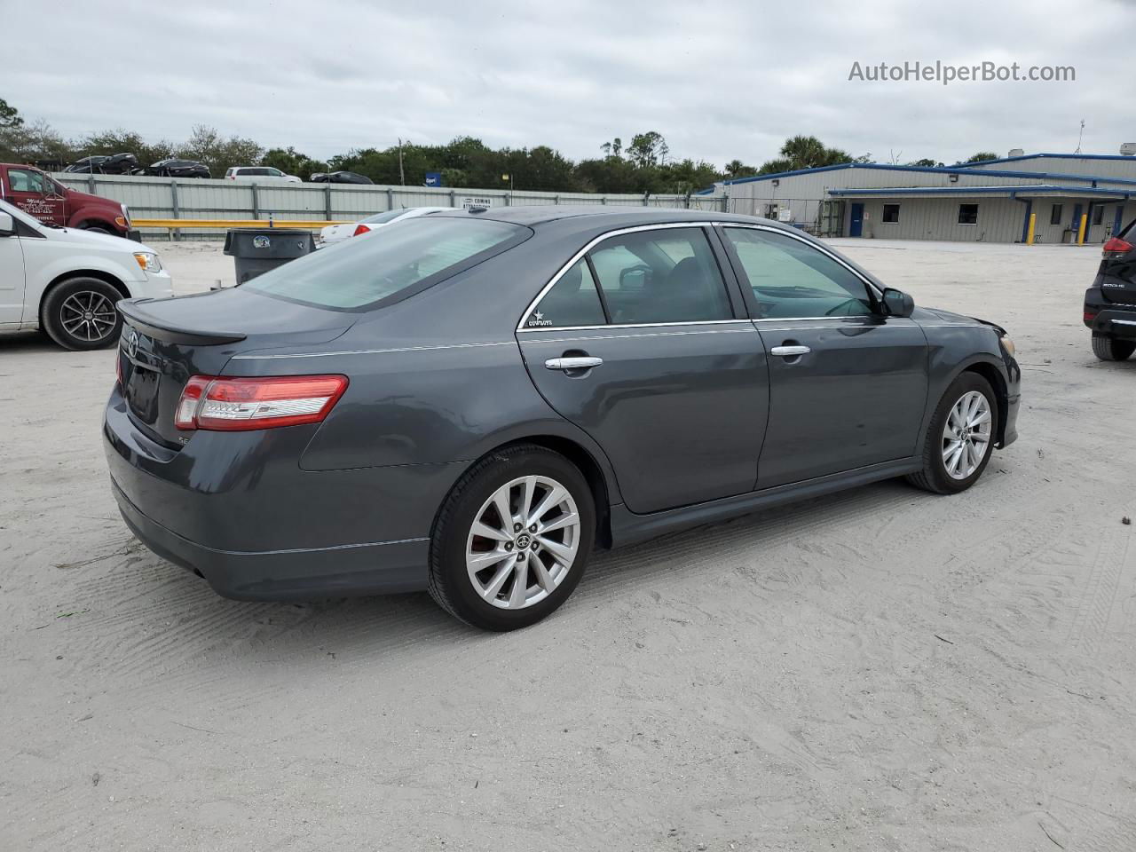 2011 Toyota Camry Base Серый vin: 4T1BF3EK3BU768467