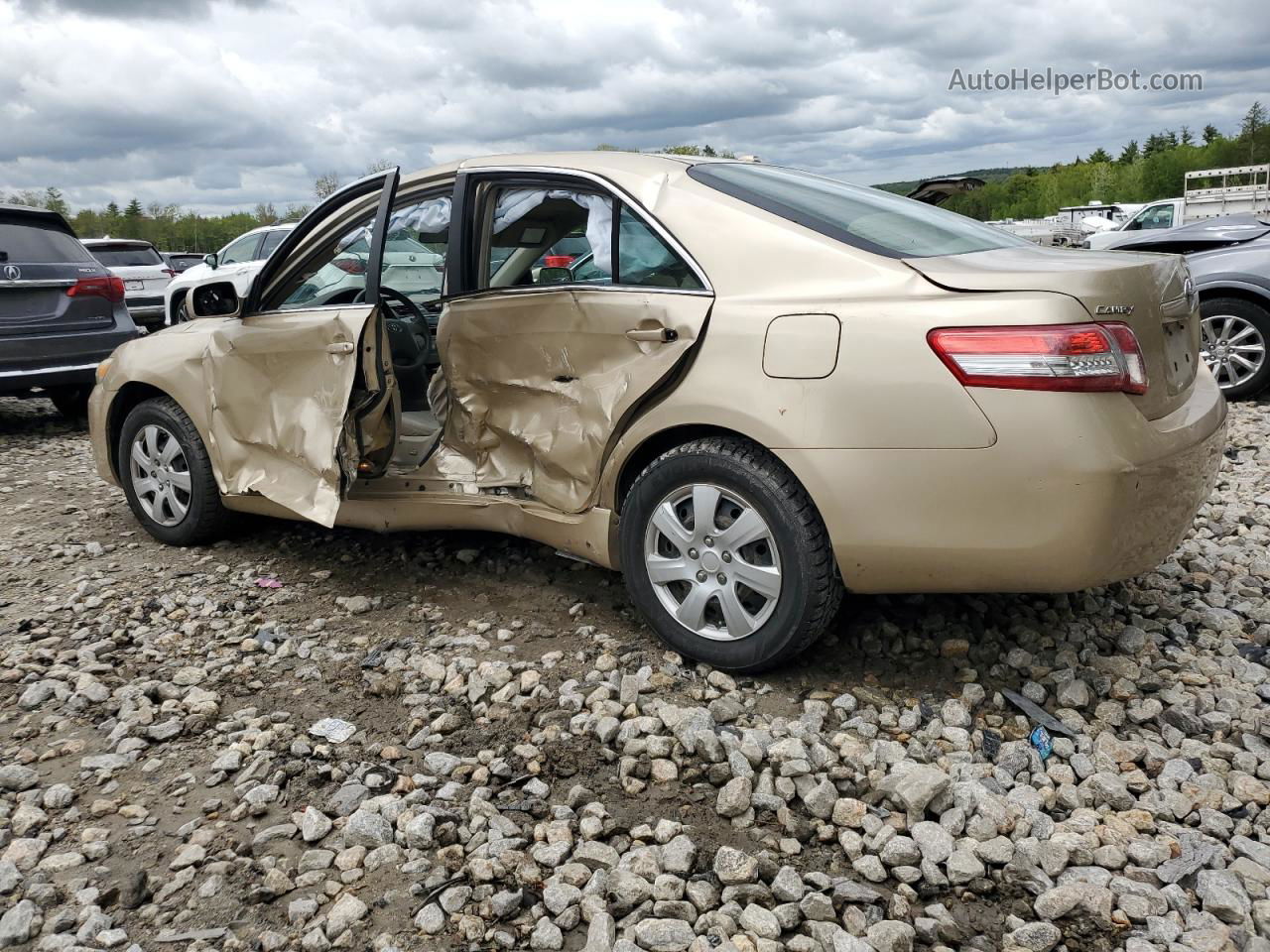 2011 Toyota Camry Base Gold vin: 4T1BF3EK4BU157394