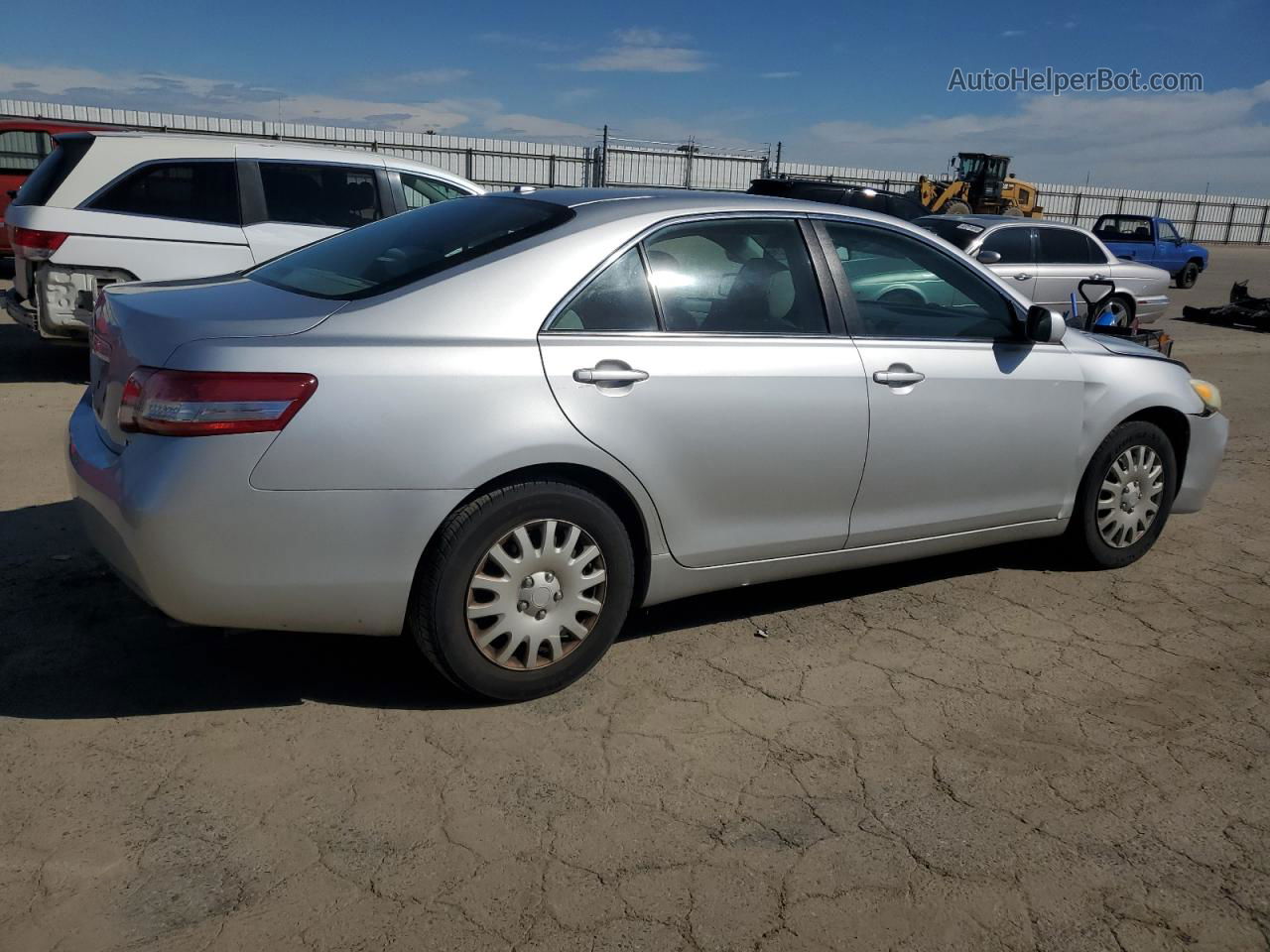 2011 Toyota Camry Base Серебряный vin: 4T1BF3EK4BU210515