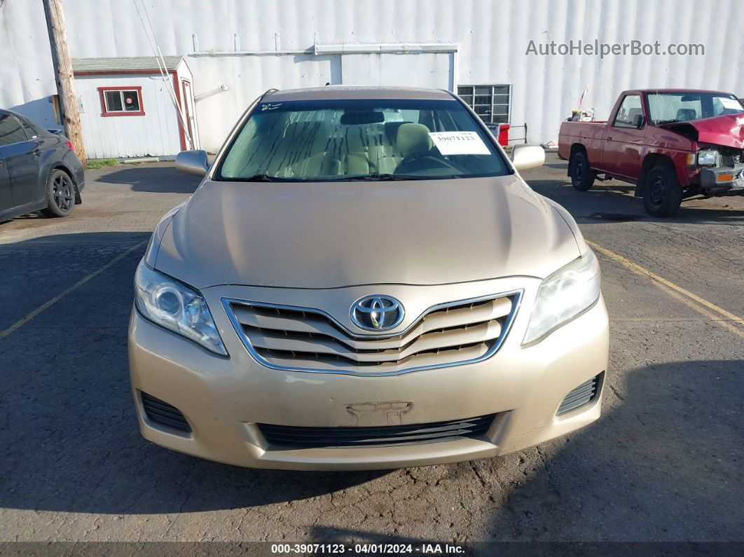 2011 Toyota Camry Le Gold vin: 4T1BF3EK4BU223569